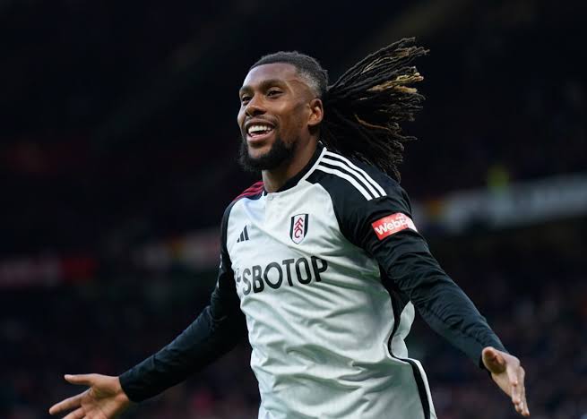 EPL: Alex Iwobi praised for role in Fulham’s second goal against Liverpool