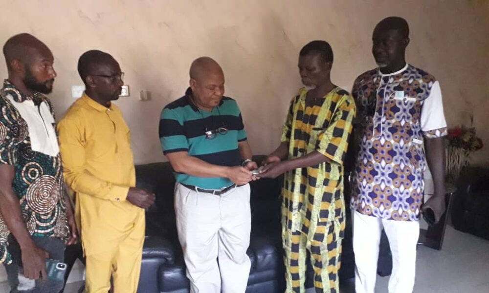 Ex-PDP chairman joins APC in Abia