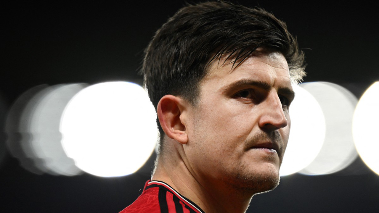 Man United extends Maguire contract amid leadership crisis