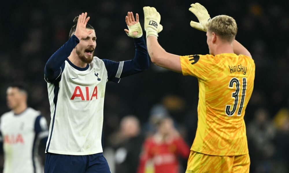 Spurs snatch League Cup semi-final lead over Liverpool